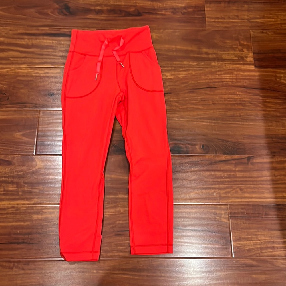 Lululemon straight leg pants. Size 4.